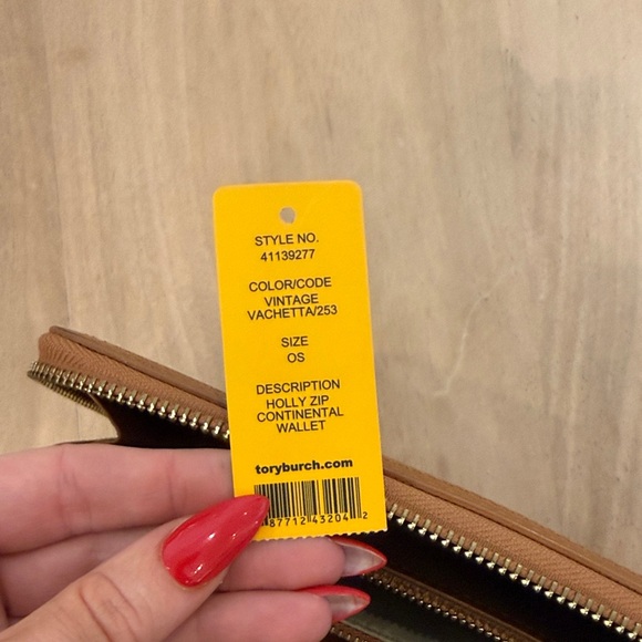 Tory Burch Zip-Around Wallet - Picture 4 of 5